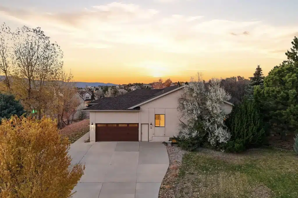 10 Desert Inn Way, Colorado Springs, CO 80921